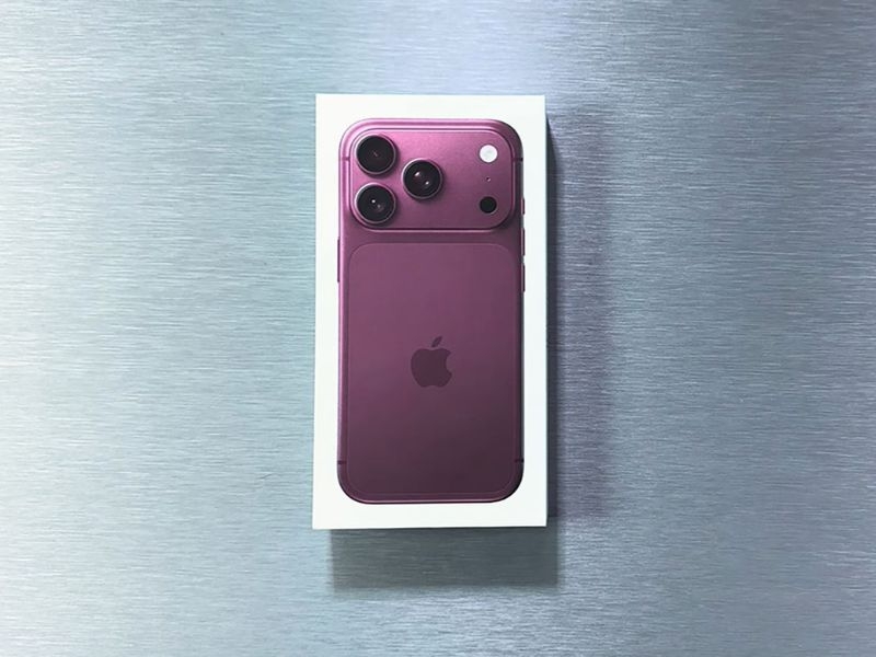 Hộp iPhone 18 Pro Max gồm những phụ kiện gì?