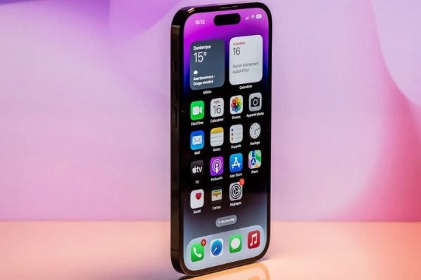 iphone-14-pro-max-so-huu-thiet-ke-gan-giong-iphone-16-pro-max-nhung-gia-re-hon-gan-10-trieu