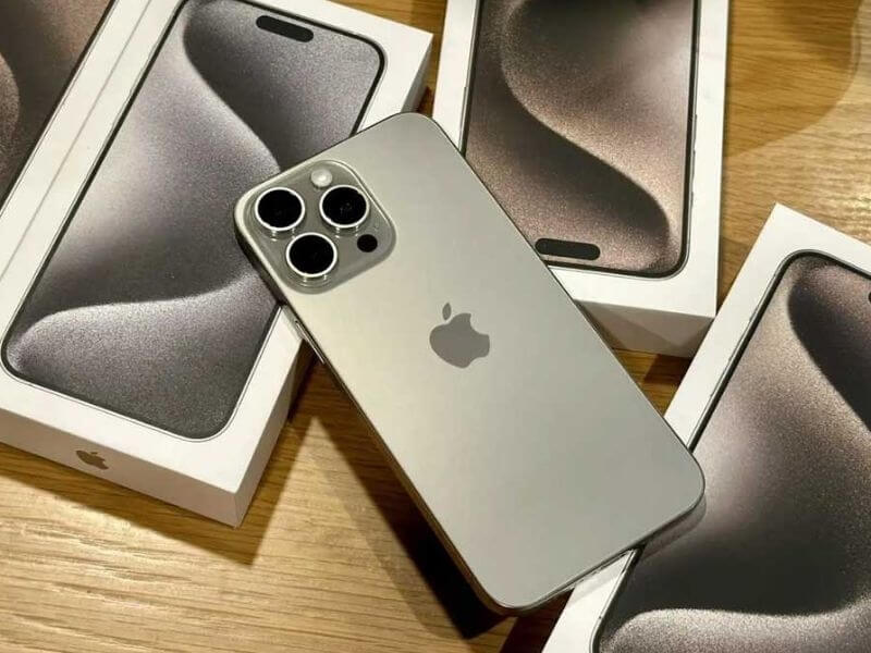 iPhone 15 Pro Max bao nhiêu GB? Có những phiên bản nào?