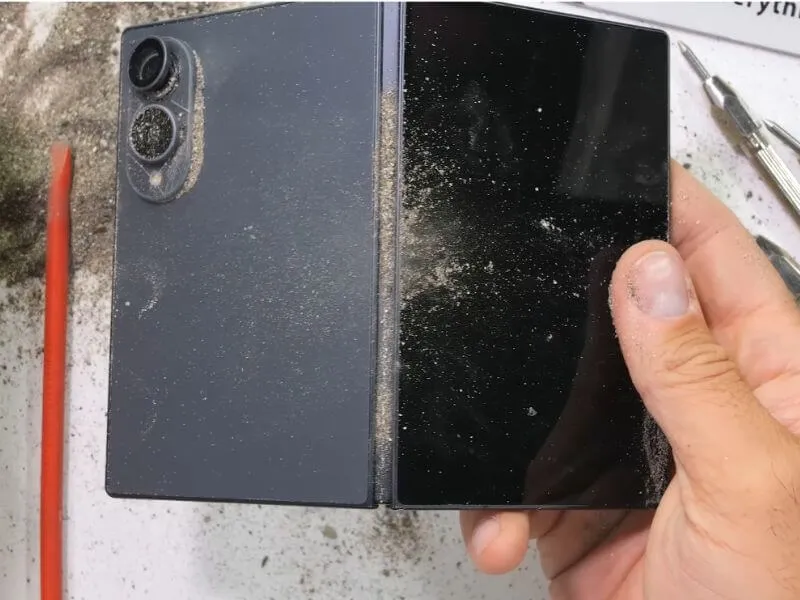 Sốc kiểm tra độ bền Galaxy Z Fold8: Bản lề gập bền bỉ cỡ nào?