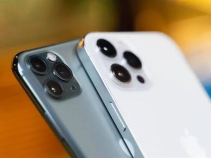 So sánh iPhone 11 Pro Max và iPhone 12 Pro: Nên mua máy nào?